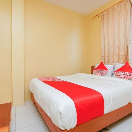 โอโย 2656 อัซ ซาห์รา เรสซิเดนซ์ ชาเรียะห์ Hotel สุราบายา ภายนอก รูปภาพ