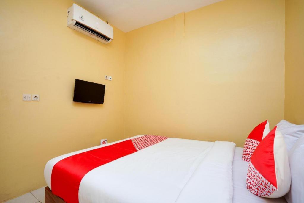 โอโย 2656 อัซ ซาห์รา เรสซิเดนซ์ ชาเรียะห์ Hotel สุราบายา ภายนอก รูปภาพ