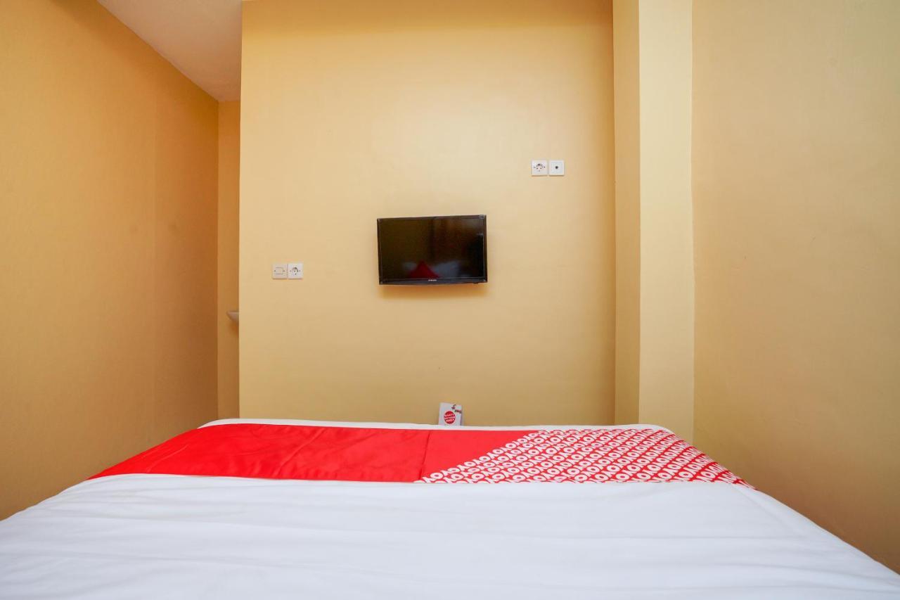 โอโย 2656 อัซ ซาห์รา เรสซิเดนซ์ ชาเรียะห์ Hotel สุราบายา ภายนอก รูปภาพ