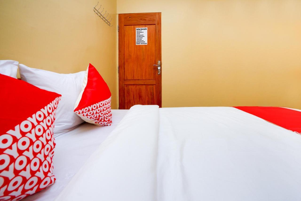 โอโย 2656 อัซ ซาห์รา เรสซิเดนซ์ ชาเรียะห์ Hotel สุราบายา ภายนอก รูปภาพ