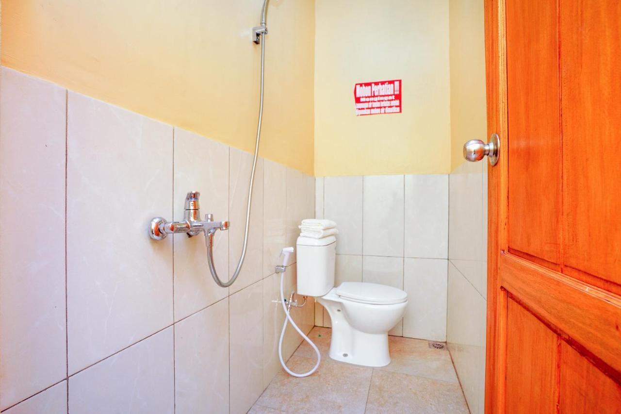 โอโย 2656 อัซ ซาห์รา เรสซิเดนซ์ ชาเรียะห์ Hotel สุราบายา ภายนอก รูปภาพ