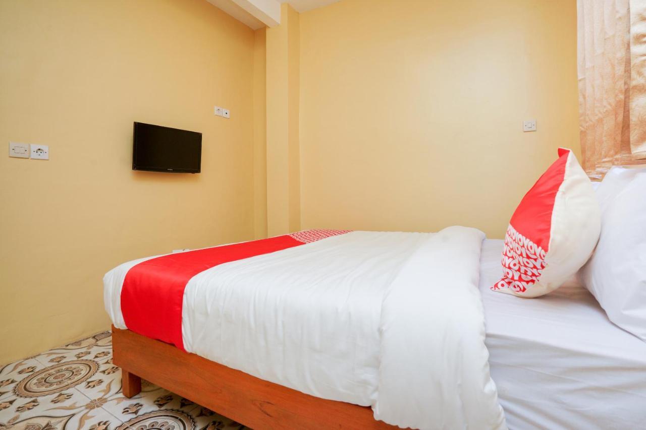 โอโย 2656 อัซ ซาห์รา เรสซิเดนซ์ ชาเรียะห์ Hotel สุราบายา ภายนอก รูปภาพ